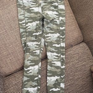 Camouflage leggings